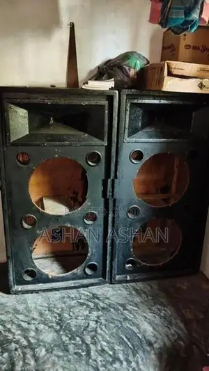 Speaker Box