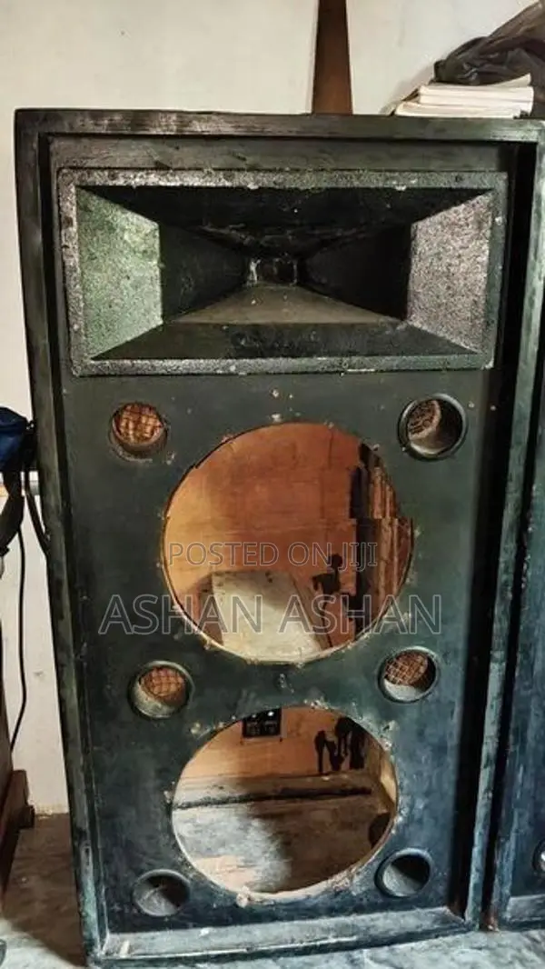 Speaker Box