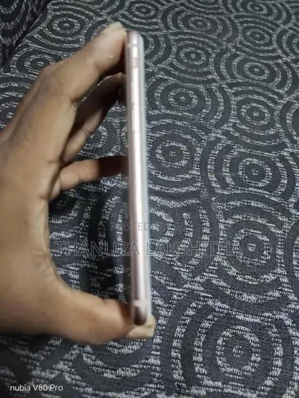 Apple iPhone 8 (Used)
