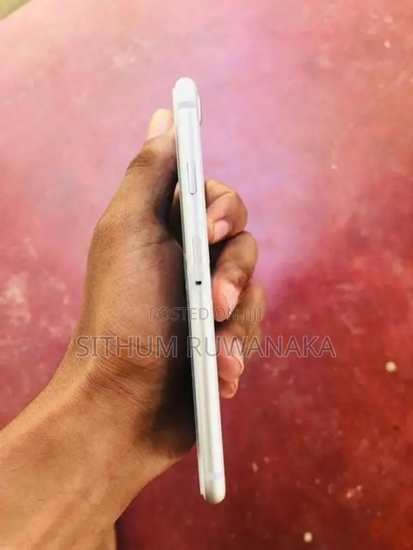 Apple iPhone 8 256gb (Used)