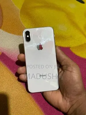 Apple iPhone XS I Phone 64Gb (Used)