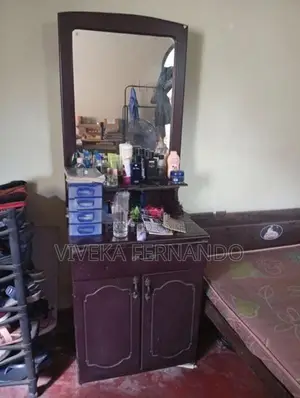 MDF Dressing Table With Mirror