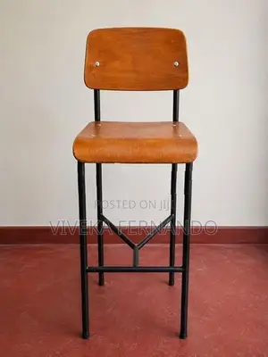 Bar Chair / Stool