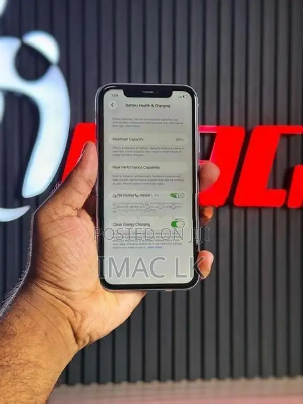 Apple iPhone 11 128GB (Used)
