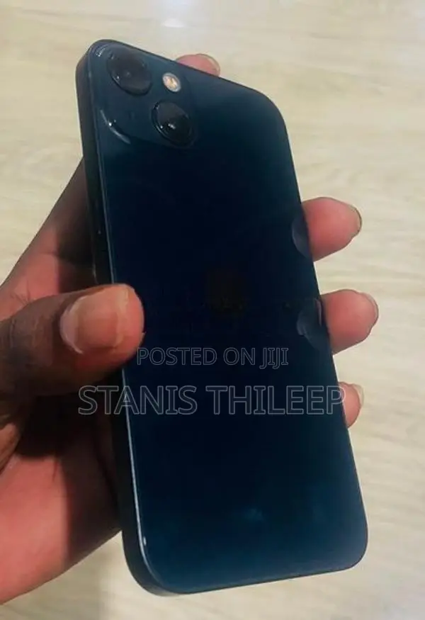 Apple iPhone 13 (Used)