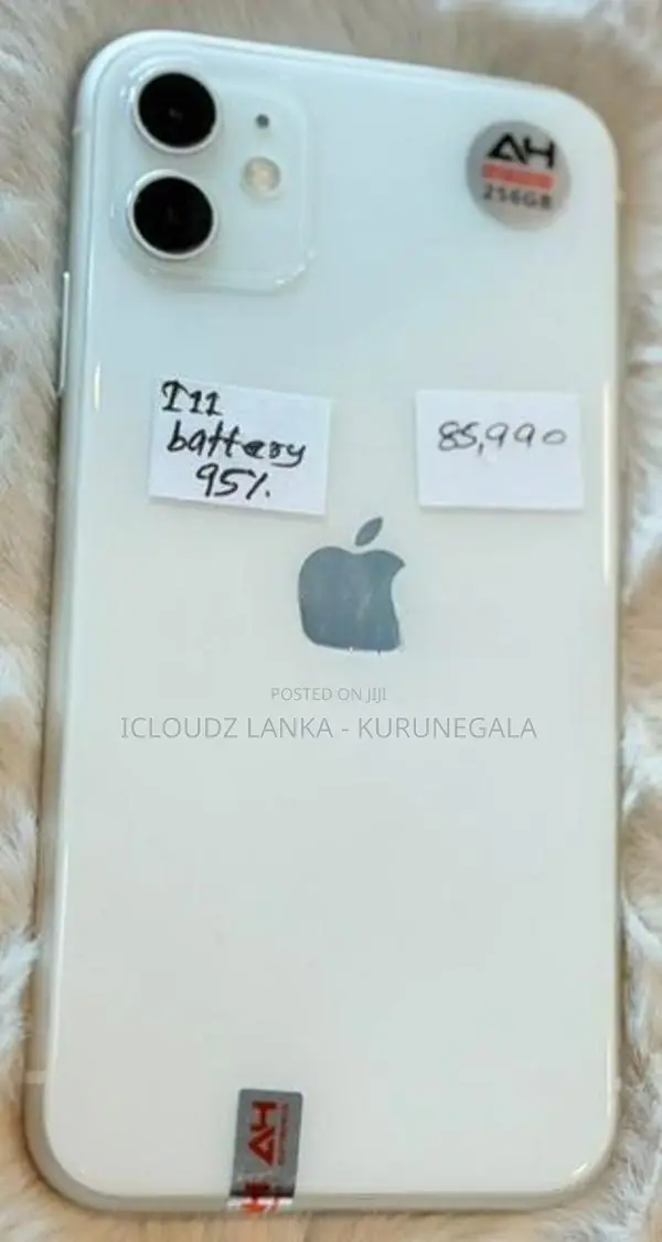 Apple iPhone 11 256GB (Used)