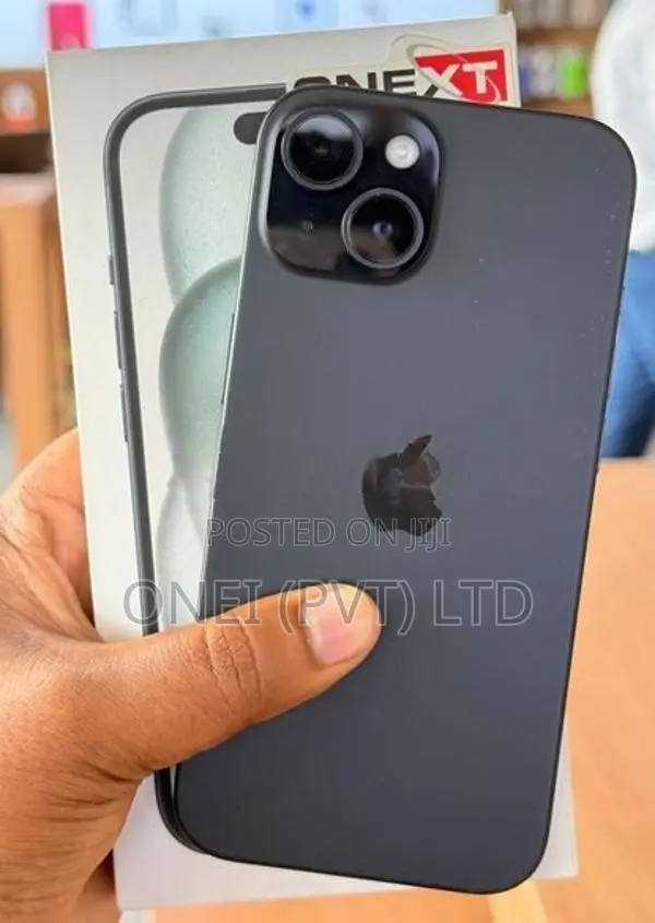 Apple iPhone 15 256GB (Used)