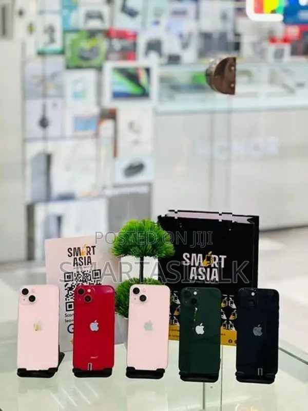 Apple iPhone 13 128GB (Used)