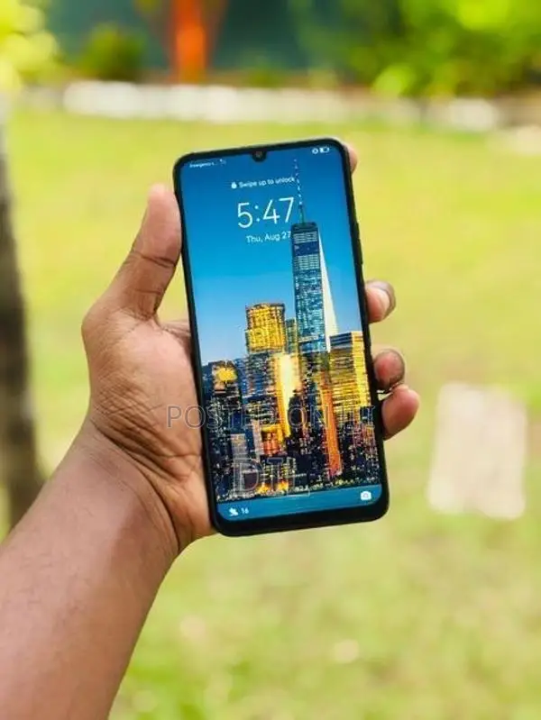 Huawei Nova Y71 128GB (Used)