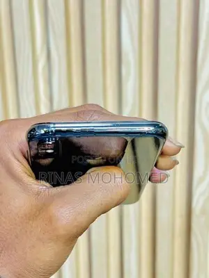 Apple iPhone XS 256gb (Used)