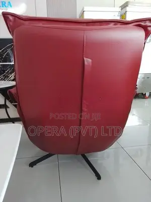 Swivel Lounge Chair