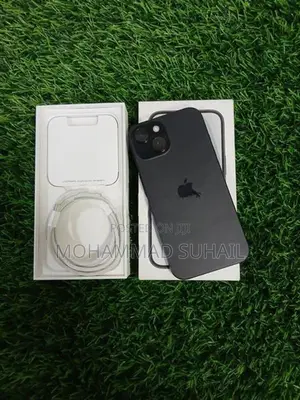 Apple iPhone 15 256GB (Used)