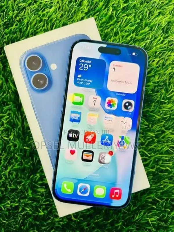 Apple iPhone 16 256GB (Used)