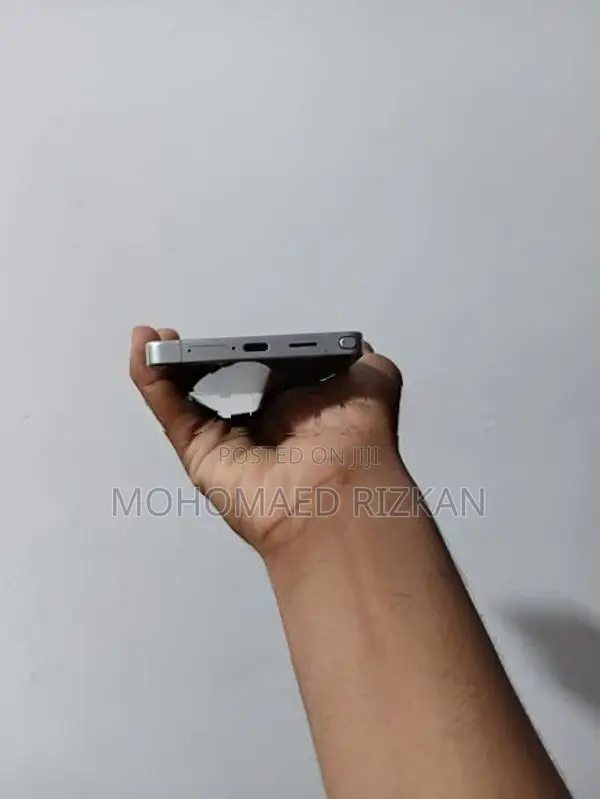 Samsung Galaxy S25 Ultra (Used)