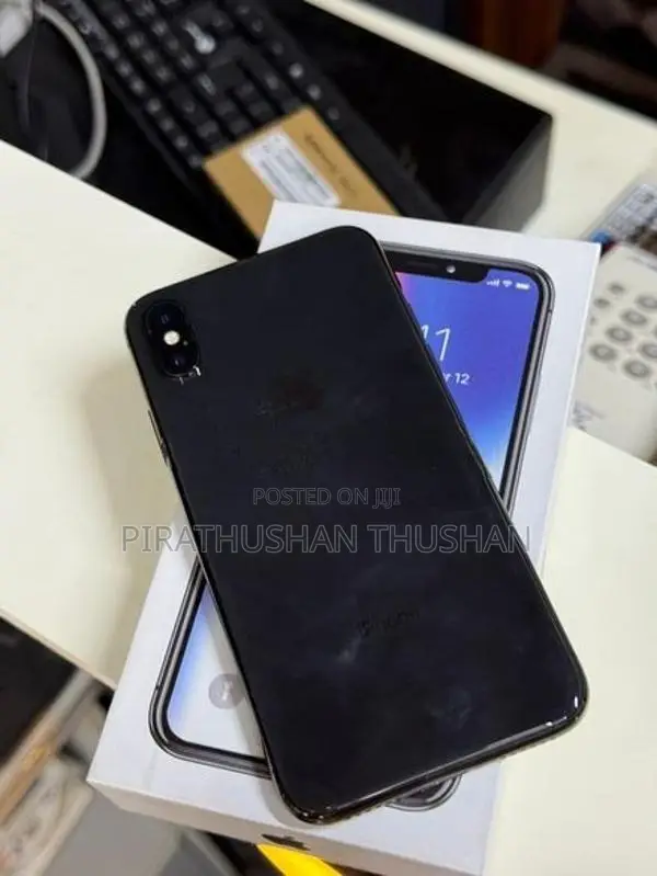 Apple iPhone X 256GB (Used)