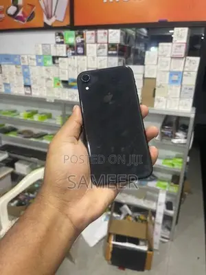 Apple iPhone XR 128GB (Used)