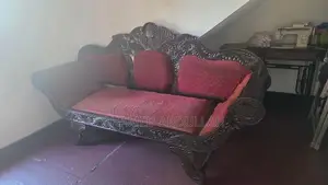 Vintage Sofa Set