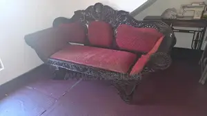 Vintage Sofa Set