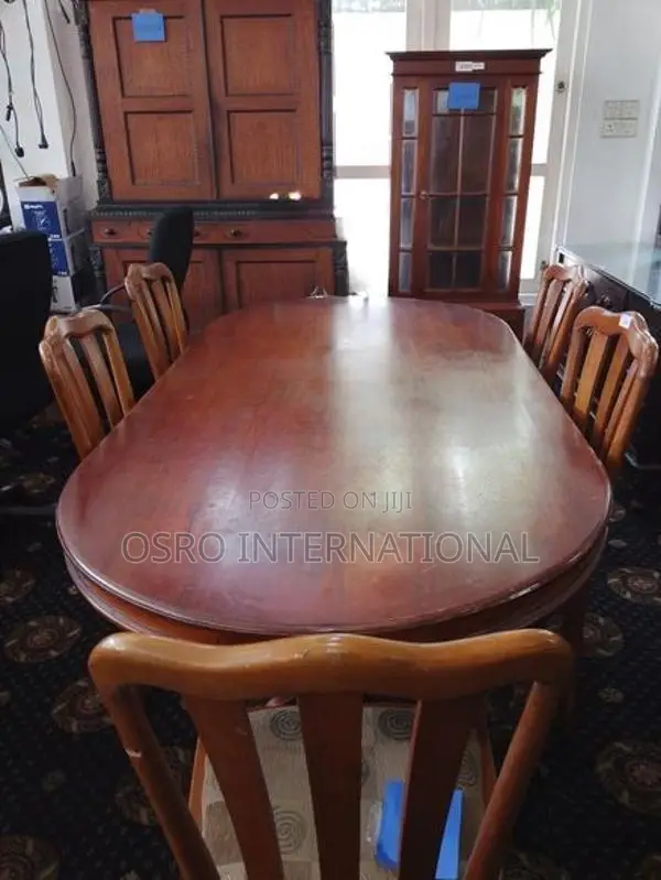 Teak Oval Shape Dining Table with 5 Nos Chairs