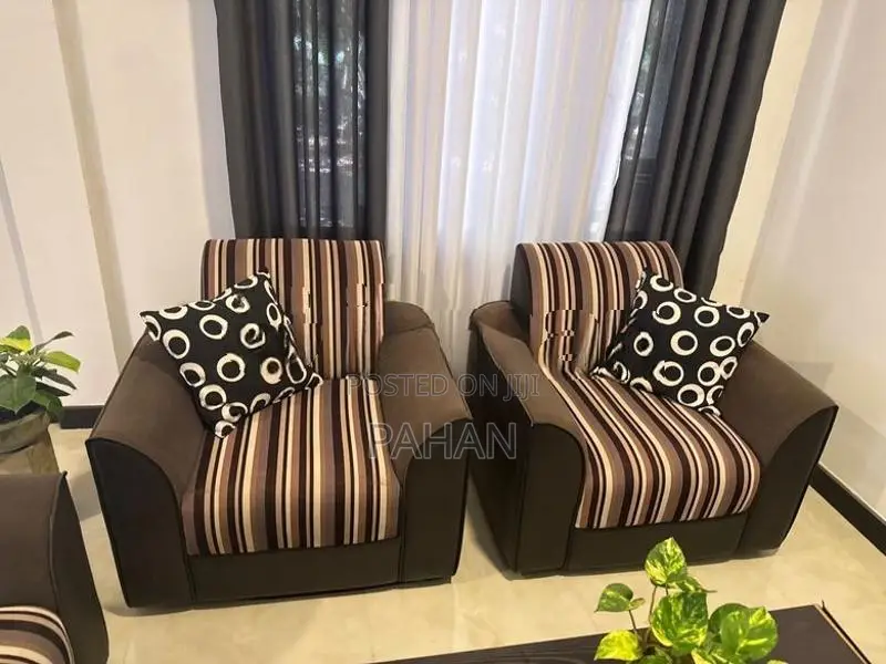 Damro Sofa Set (2,1,1)