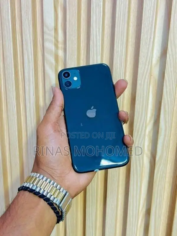 Apple iPhone 11 128GB (Used)