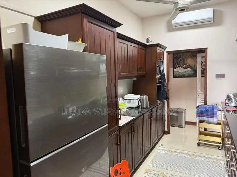 Top Quality Pantry Cupboard With Appliances