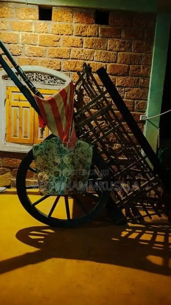 කරත්තයක් - Bullock Cart