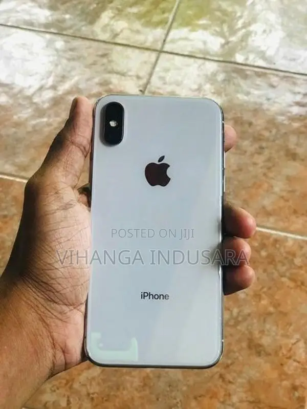 Apple iPhone X (Used)