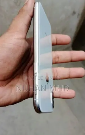 Apple iPhone X (Used)