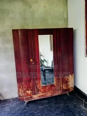 දොර 3 අල්මාරියක් විකිනීමට