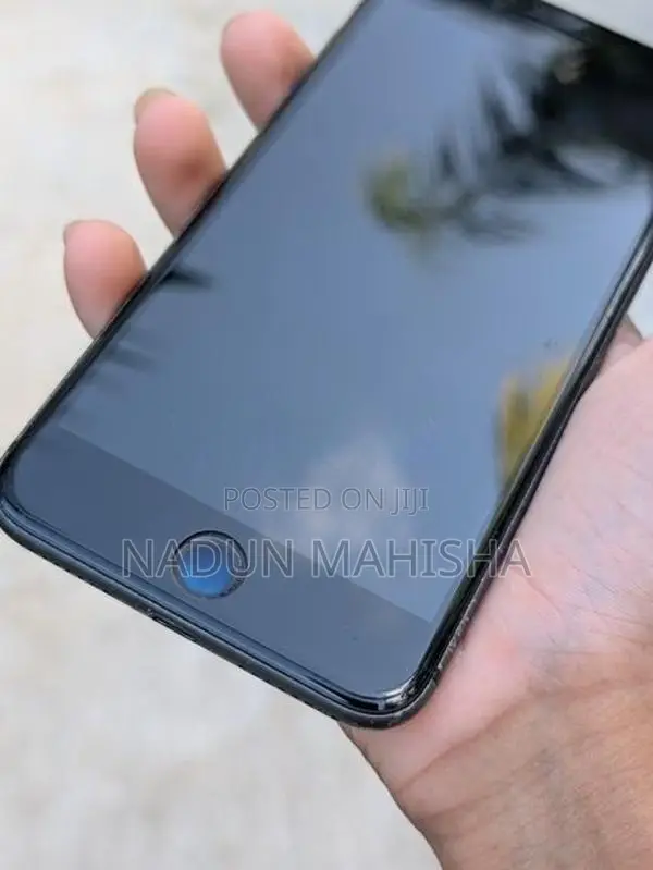 Apple iPhone 8 Plus (Used)