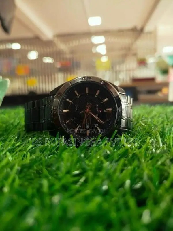 Navifroce Hand Watch
