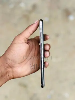 Apple iPhone XS Max (Used)
