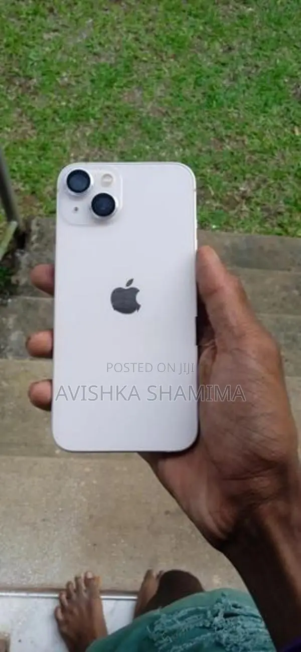 Apple iPhone 13 (Used)