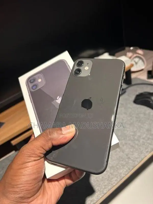Apple iPhone 11 (Used)