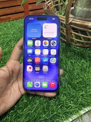 Apple iPhone 16 (Used)