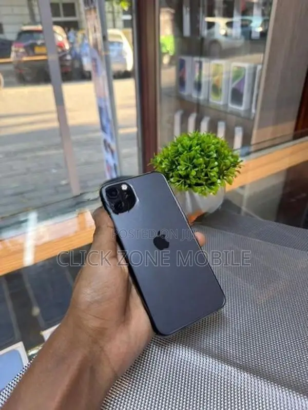 Apple iPhone 11 Pro (Used)