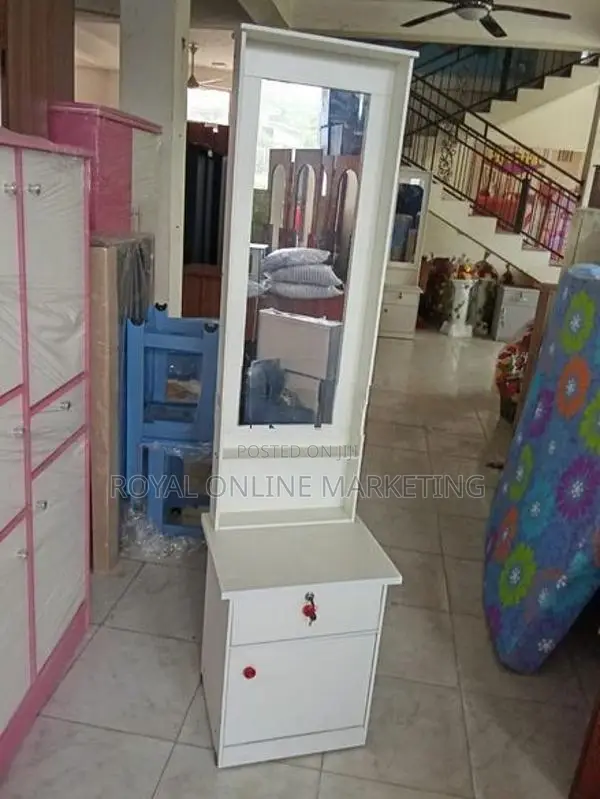 White Dressing Table (D-25)
