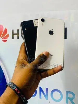 Apple iPhone XR 128GB (Used)