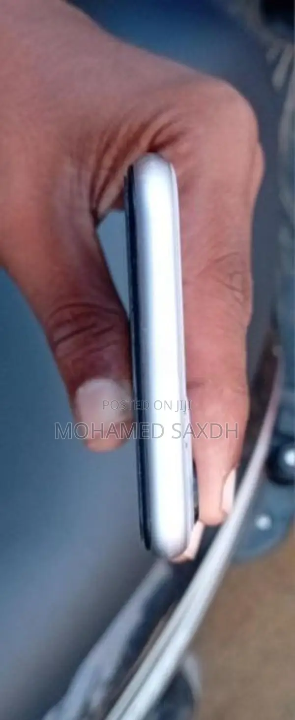 Apple iPhone 11 (Used)