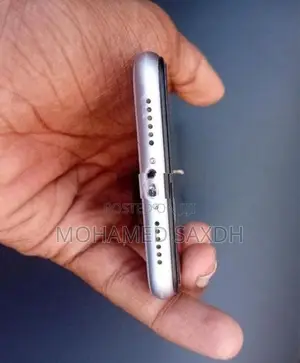 Apple iPhone 11 (Used)