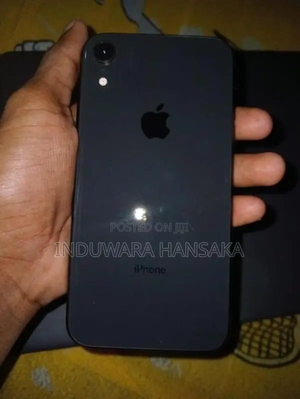 Apple iPhone XR (Used)