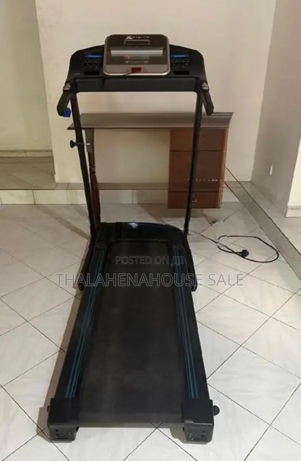 Treadmill -Xterra TR150