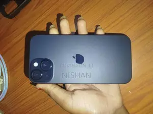 Apple iPhone 15 128GB (Used)
