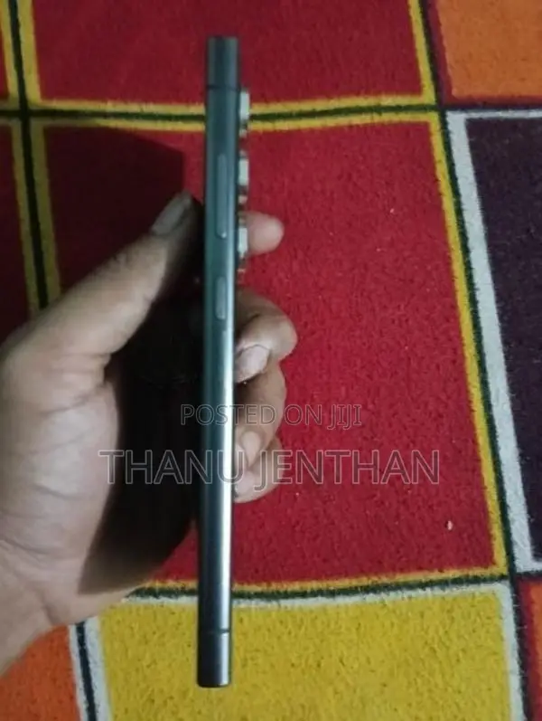 Samsung Galaxy S24 Ultra 256GB (Used)