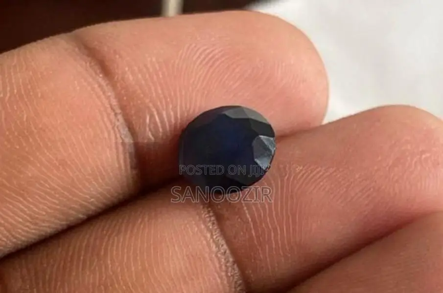 Natural Blue Sapphire - Heated 3.55 CT