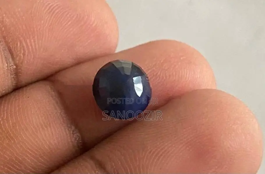 Natural Blue Sapphire - Heated 3.55 CT