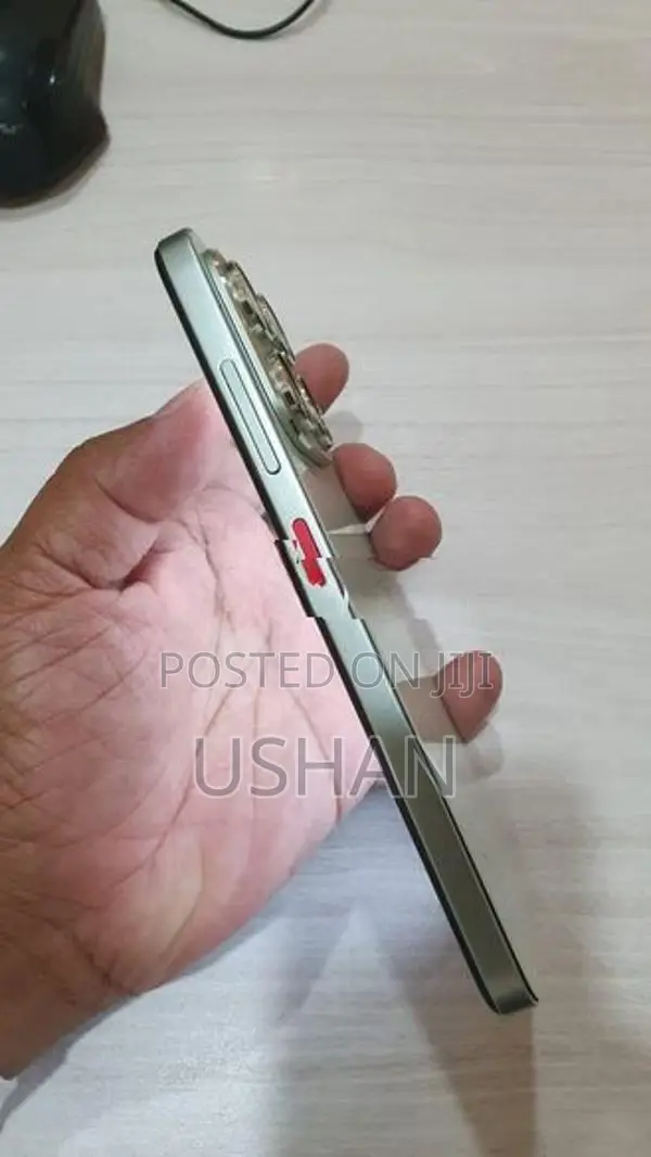 ZTE nubia V70 (Used)
