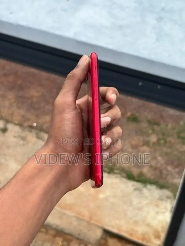 Apple iPhone 8 ( Red ) (Used)