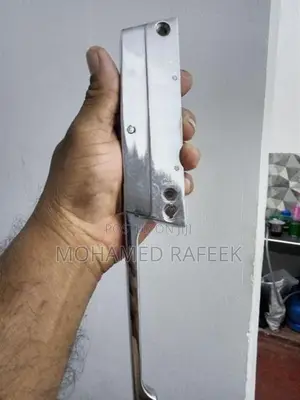 Cooled Room Door Handle